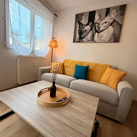 Cosy Au Coeur Du Mans Proche Centre-ville Lägenhet